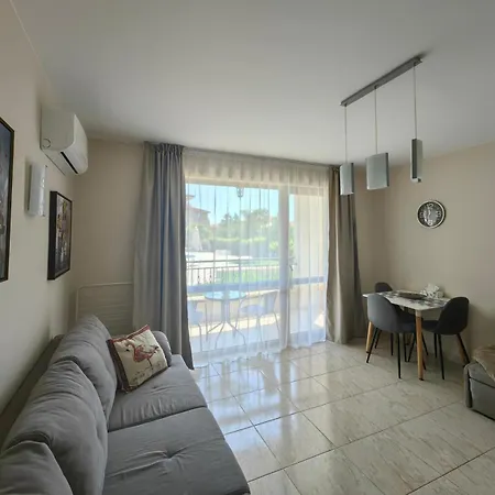 Studio * 圣弗拉斯